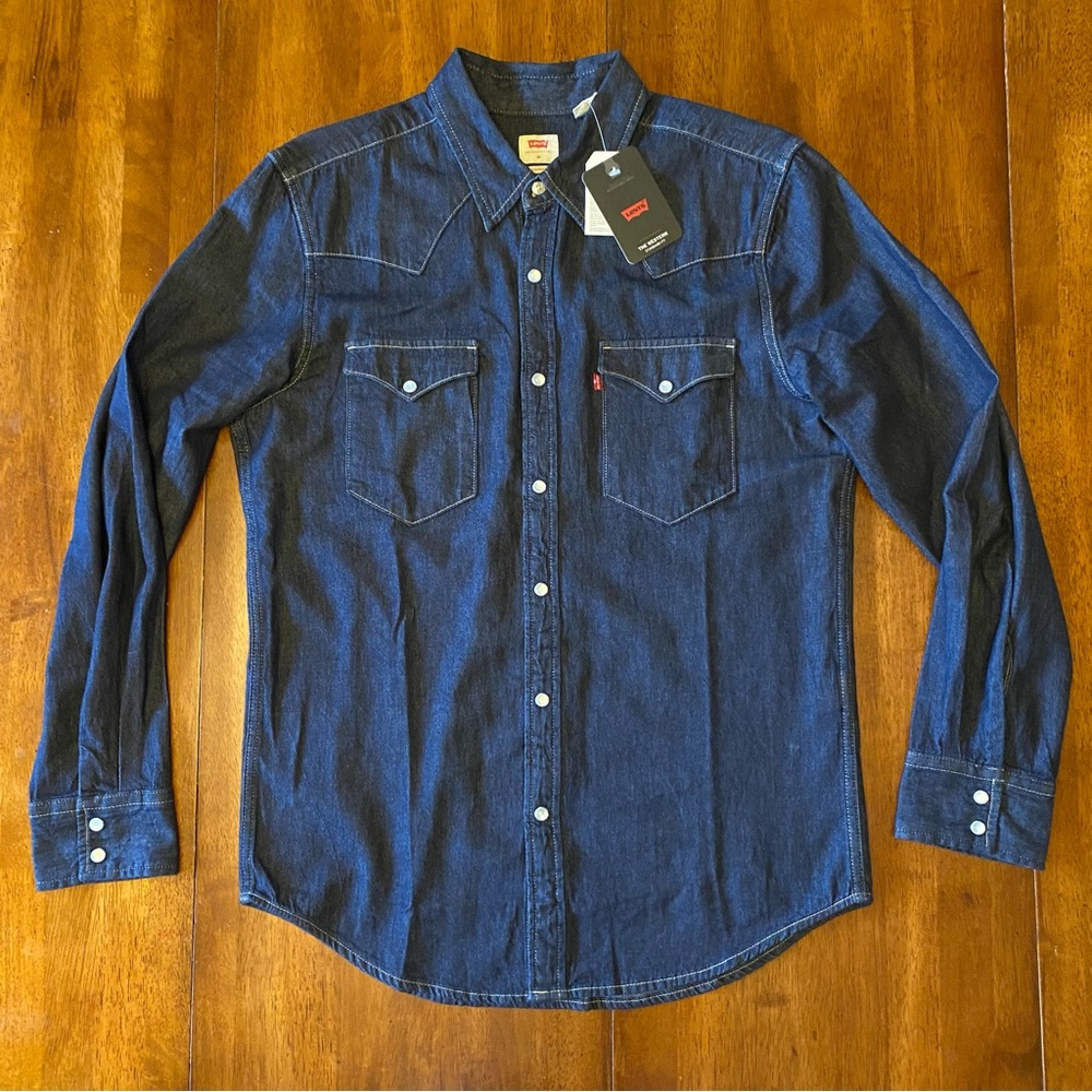 Levi’s Western Denim Shirt, Standard Fit Medium, NWT ($69.50 Retail)